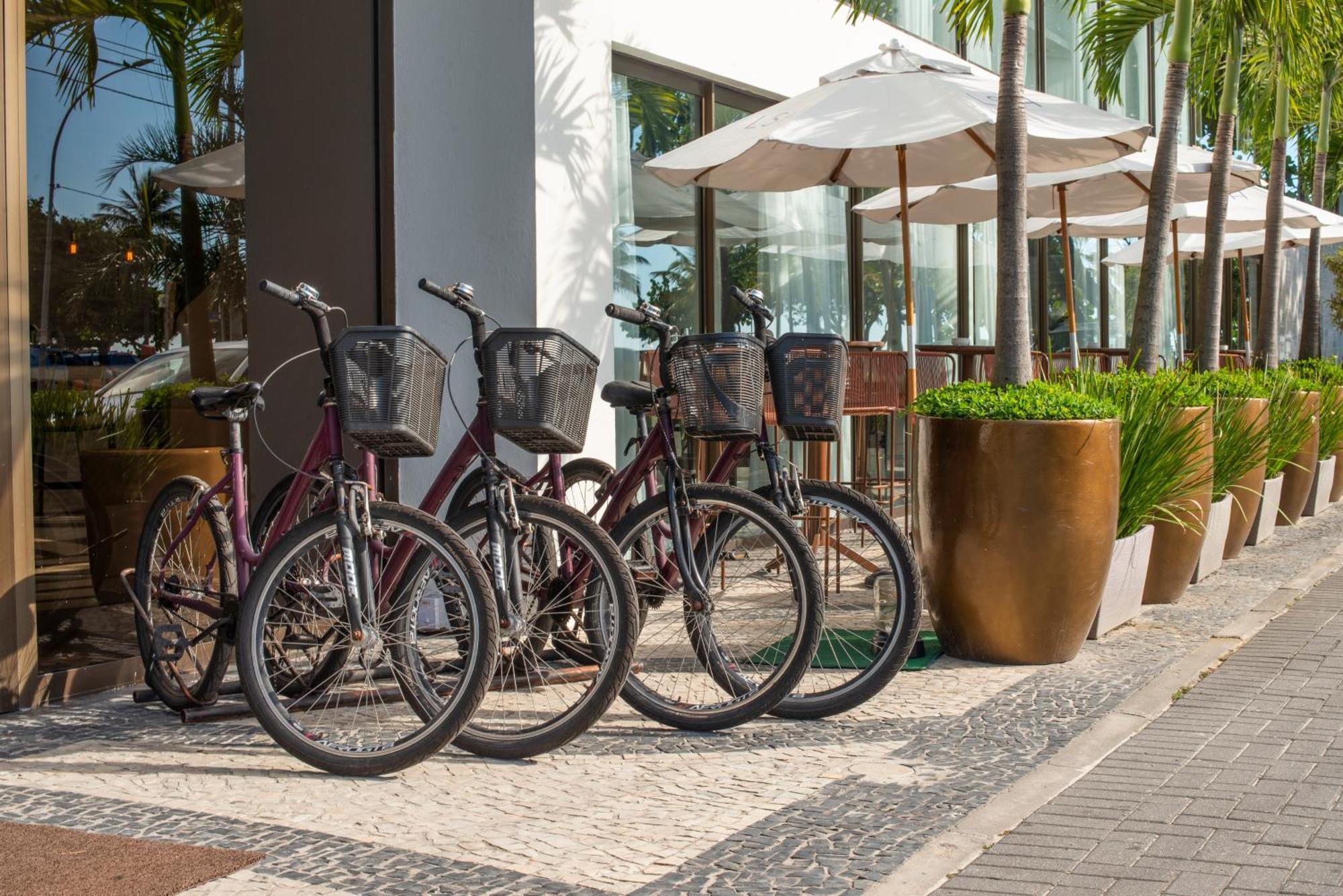 Lifestyle Laghetto Collection Hotel Рио де Жанейро Екстериор снимка Bicycles at the Four Seasons Hotel, Miami